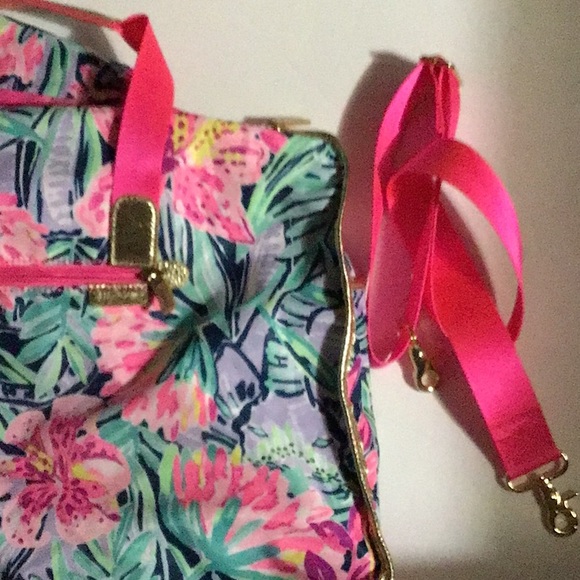 Lilly Pulitzer Palm Packable Weekender Tote Bag - Picture 4 of 10